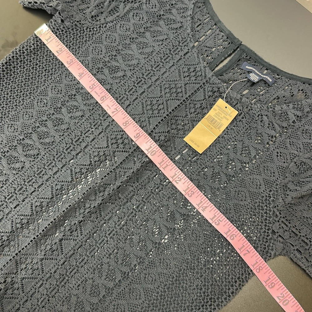 American Eagle Navy Open Knit Lace Split Back Button Closure M Short Sleeve - Picture 10 of 13